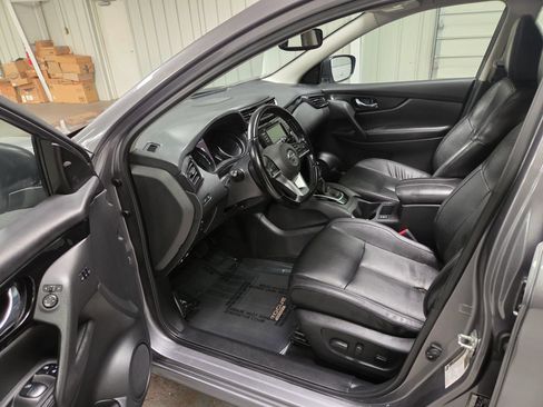 Used 2021 Nissan Rogue Sport SL w/ Premium Package AWD/4WD image 14