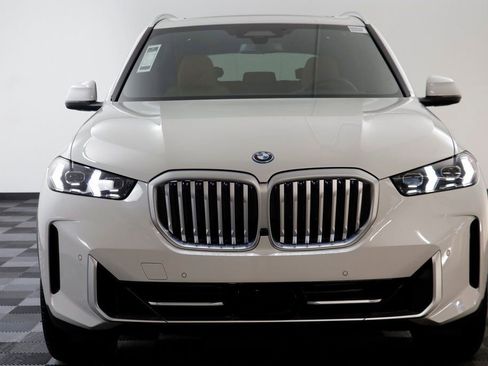 New 2026 BMW X5 xDrive50e AWD/4WD image 22