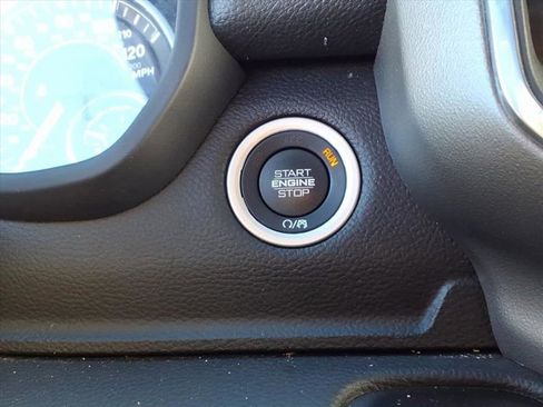 Used 2024 RAM 1500 Laramie image 16