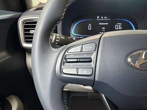 New 2026 Hyundai Venue SEL FWD image 17