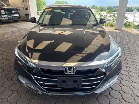 Used 2021 Honda Accord LX image 2