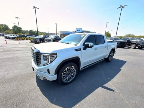 Used 2023 GMC Sierra 1500 Denali Ultimate AWD/4WD image 12