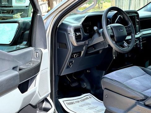 Used 2024 Ford F150 XL RWD image 9