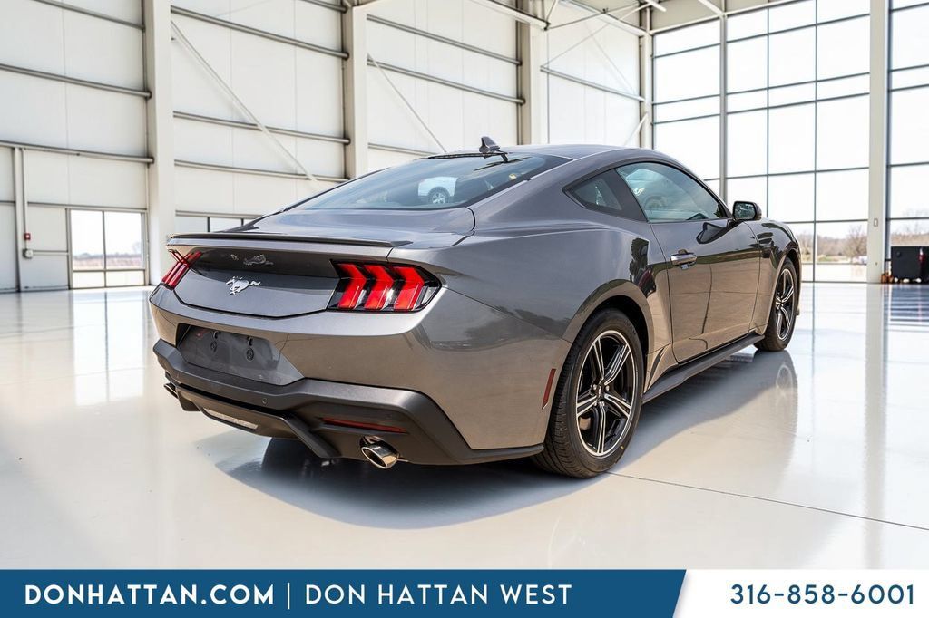 Used 2025 Ford Mustang Premium RWD image 23