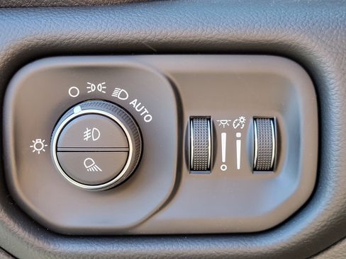 New 2026 RAM 1500 Laramie w/ Night Edition AWD/4WD image 9