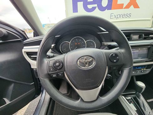 Used 2014 Toyota Corolla LE image 15