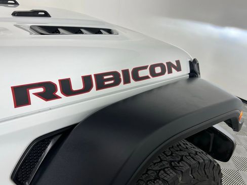 Used 2022 Jeep Wrangler Unlimited Rubicon w/ Dual Top Group image 35
