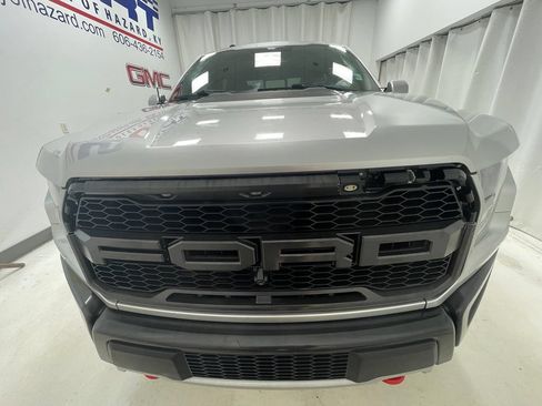 Used 2018 Ford F150 Raptor w/ Equipment Group 802A Luxury AWD/4WD image 2