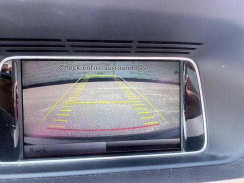 Used 2014 Mercedes-Benz E 350 4MATIC Sedan image 15
