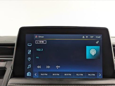 Used 2023 Chevrolet Suburban Premier image 29