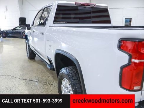 Used 2024 Chevrolet Silverado 2500 LTZ w/ LTZ Convenience Package image 30