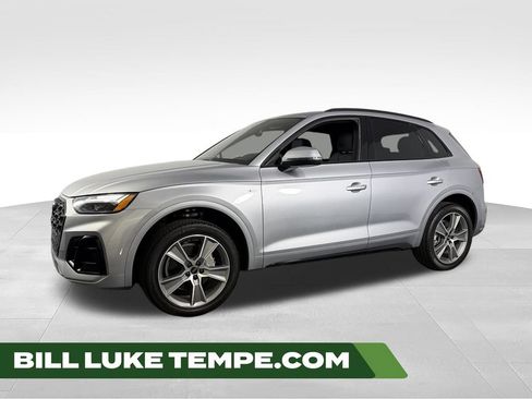 Used 2025 Audi Q5 2.0T Premium w/ Convenience Plus Package AWD/4WD image 1
