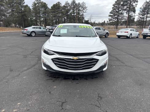 Used 2021 Chevrolet Malibu LS image 3
