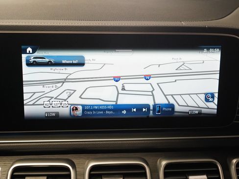 Used 2026 Mercedes-Benz GLS 450 4MATIC image 23