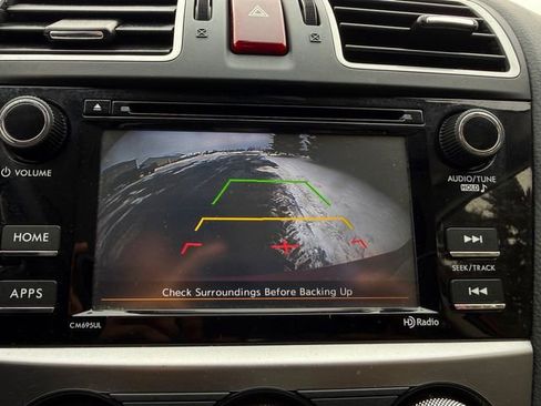 Used 2017 Subaru Crosstrek 2.0i Premium w/ Moonroof Package image 10