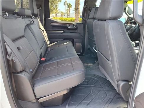 Certified 2025 Chevrolet Silverado 1500 High Country image 10