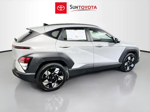 Used 2025 Hyundai Kona SEL FWD image 4