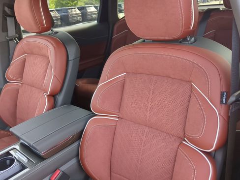 New 2025 Lincoln Nautilus Black Label image 10