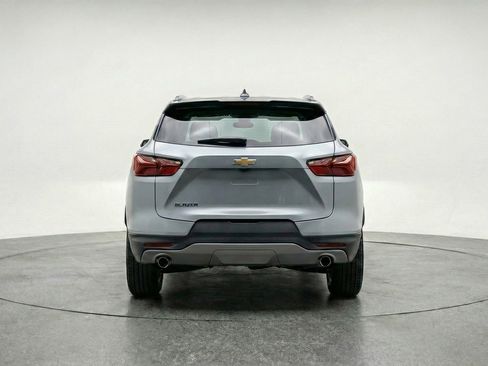 Used 2025 Chevrolet Blazer LT FWD image 7