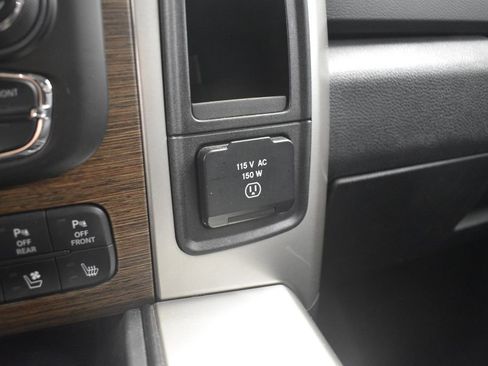 Used 2018 RAM 1500 Laramie w/ Convenience Group image 40