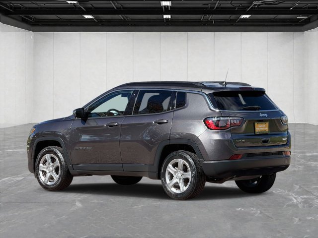 Certified 2023 Jeep Compass Latitude w/ Convenience Group AWD/4WD image 3