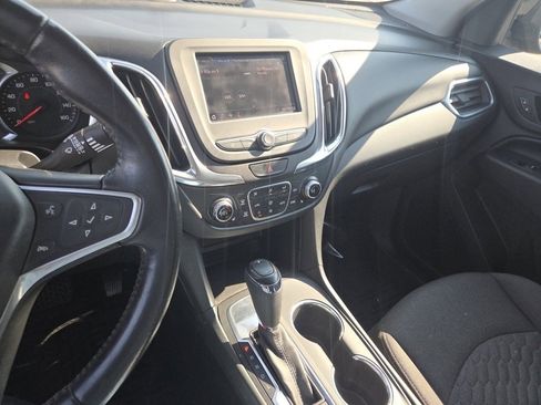 Used 2020 Chevrolet Equinox LT w/ Driver Convenience Package image 28