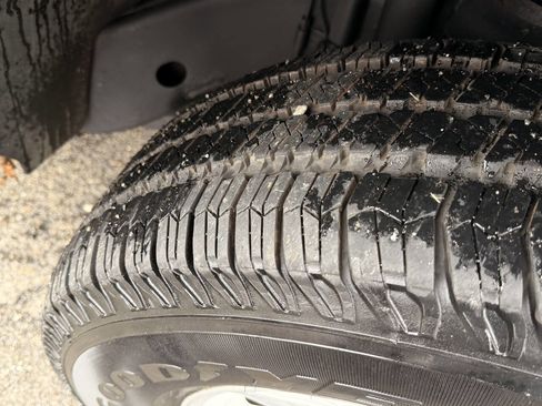 Used 2011 Jeep Wrangler Unlimited Sport w/ Dual Top Group image 25