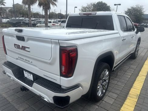 Used 2025 GMC Sierra 1500 Denali image 4