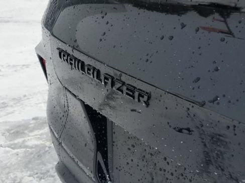 Used 2021 Chevrolet TrailBlazer RS w/ Convenience Package image 25