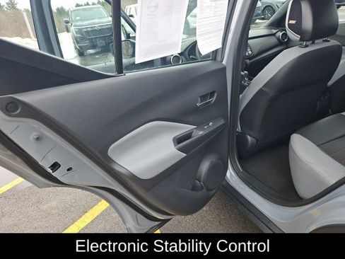 Certified 2023 Nissan Kicks SR w/ SR Premium Package image 34