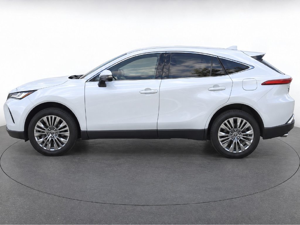 Certified 2023 Toyota Venza XLE AWD/4WD image 2