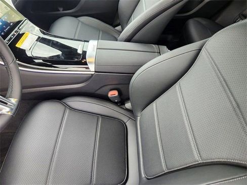 Certified 2026 Mercedes-Benz GLC 300 GLC 300 image 8