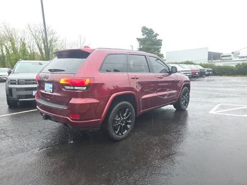 Used 2020 Jeep Grand Cherokee Altitude AWD/4WD image 6
