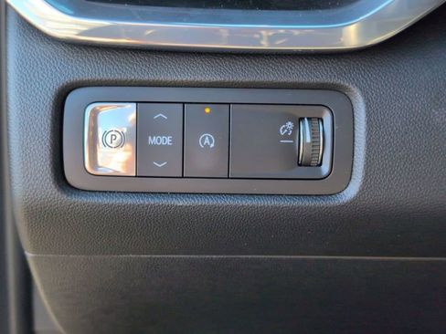 Certified 2026 GMC Acadia Elevation image 16