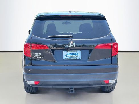 Used 2017 Honda Pilot EX-L image 6