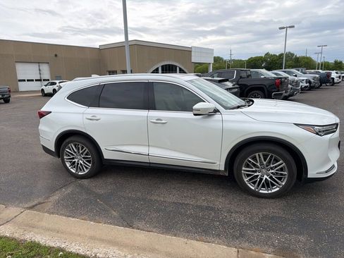 Used 2022 Acura MDX SH-AWD w/ Advance Package image 6