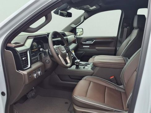 New 2026 GMC Sierra 1500 Denali AWD/4WD image 18