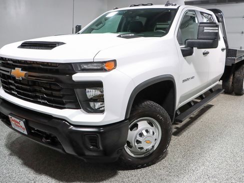 Used 2025 Chevrolet Silverado 3500 W/T w/ WT Convenience Package AWD/4WD image 30