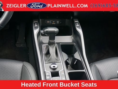 Used 2024 Kia Sorento S FWD image 16