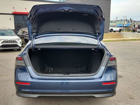 Used 2023 Honda Accord EX image 8