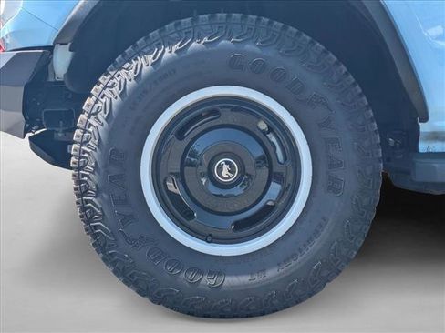 Used 2024 Ford Bronco Heritage Edition AWD/4WD image 9