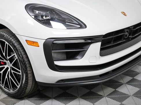 New 2026 Porsche Macan S image 38
