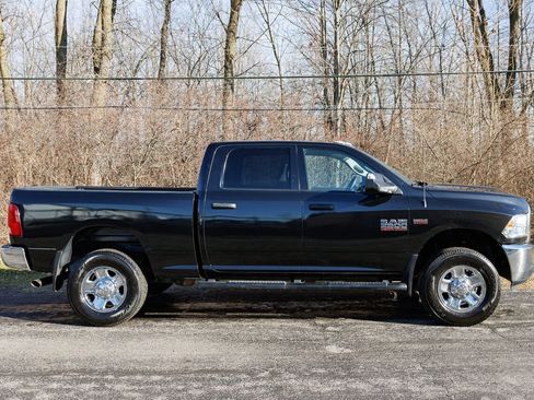 Used 2018 RAM 2500 Tradesman w/ Chrome Appearance Group image 3