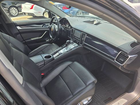 Used 2015 Porsche Panamera 4 AWD/4WD image 31