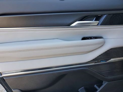 New 2026 Jeep Grand Wagoneer Summit image 15