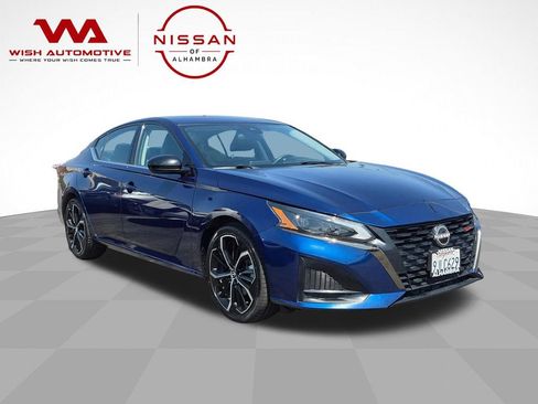Certified 2024 Nissan Altima 2.5 SR FWD image 3
