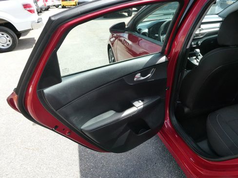 Used 2020 Kia Forte LXS image 25