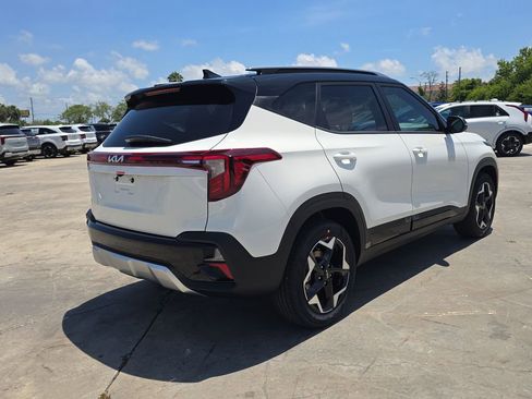 New 2026 Kia Seltos S FWD image 8