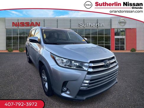 Used 2019 Toyota Highlander Limited image 1