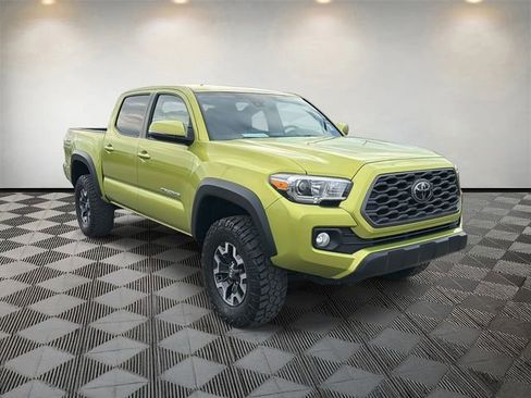 Used 2023 Toyota Tacoma TRD Off-Road image 3